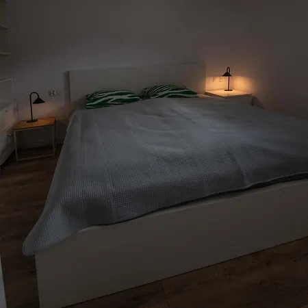 Apartament Spacious & Functional With Workspace By Renters