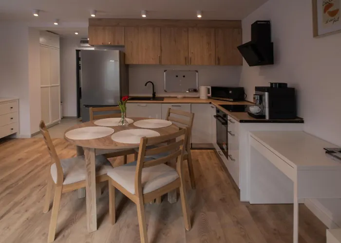 Apartament Spacious & Functional With Workspace By Renters *