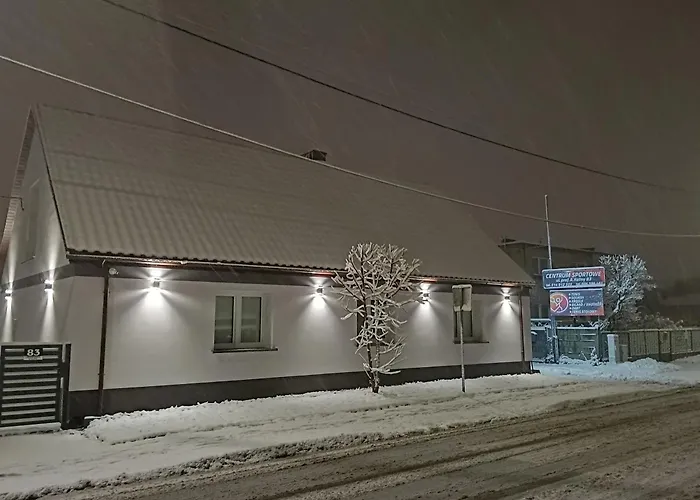 Spacious & Functional With Workspace By Renters *